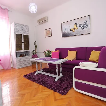 Liatris شقة *